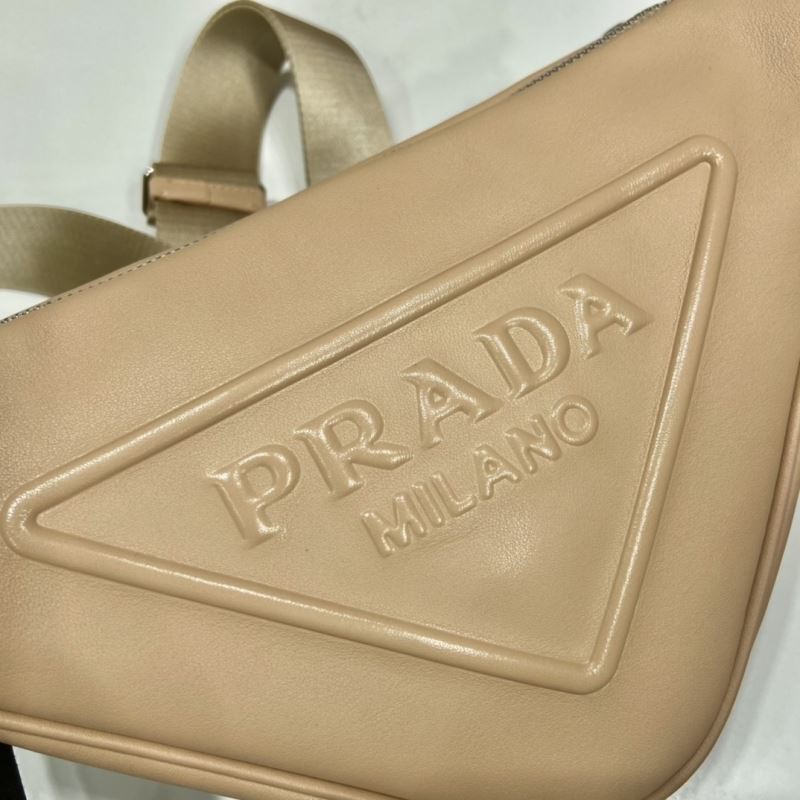 Pra*a triangle pouch